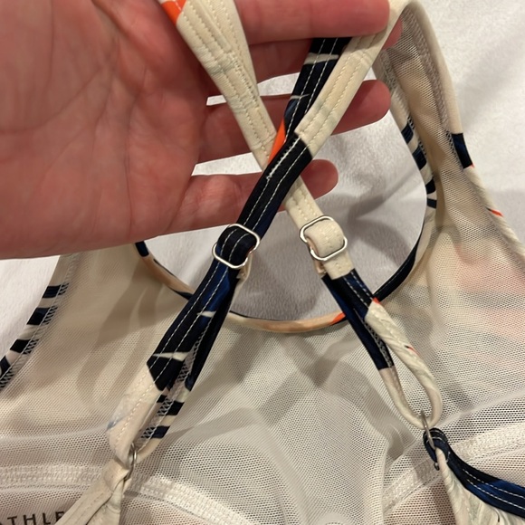 Athleta underwire halter bikini top size 36D/DD - Picture 6 of 7